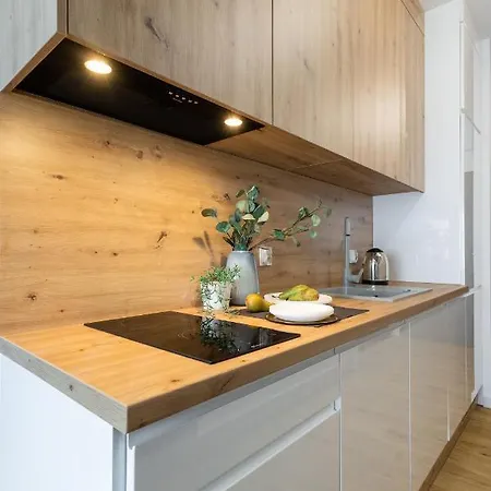 Jaworska 4 * 브로츠와프