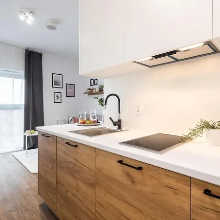 아파트 Jaworska 4 *